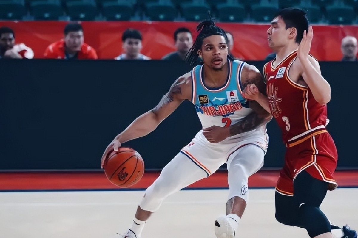 开云体育亚洲官网-新疆男篮在比赛中斩获胜利，夺冠